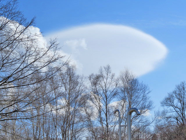 真駒内公園、変わった雲
