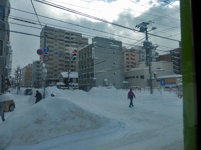 雪の札幌市電