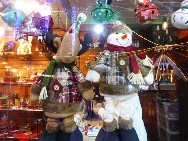ミュンヘンクリスマス市 in Sapporo、クリスマス人形