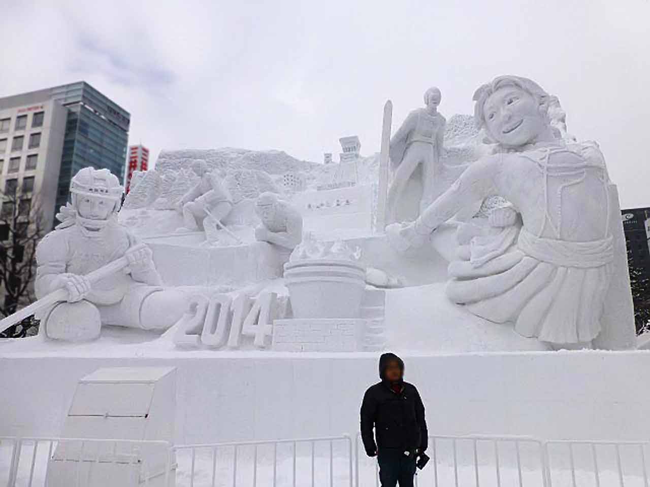 さっぽろ雪まつり、大雪像
