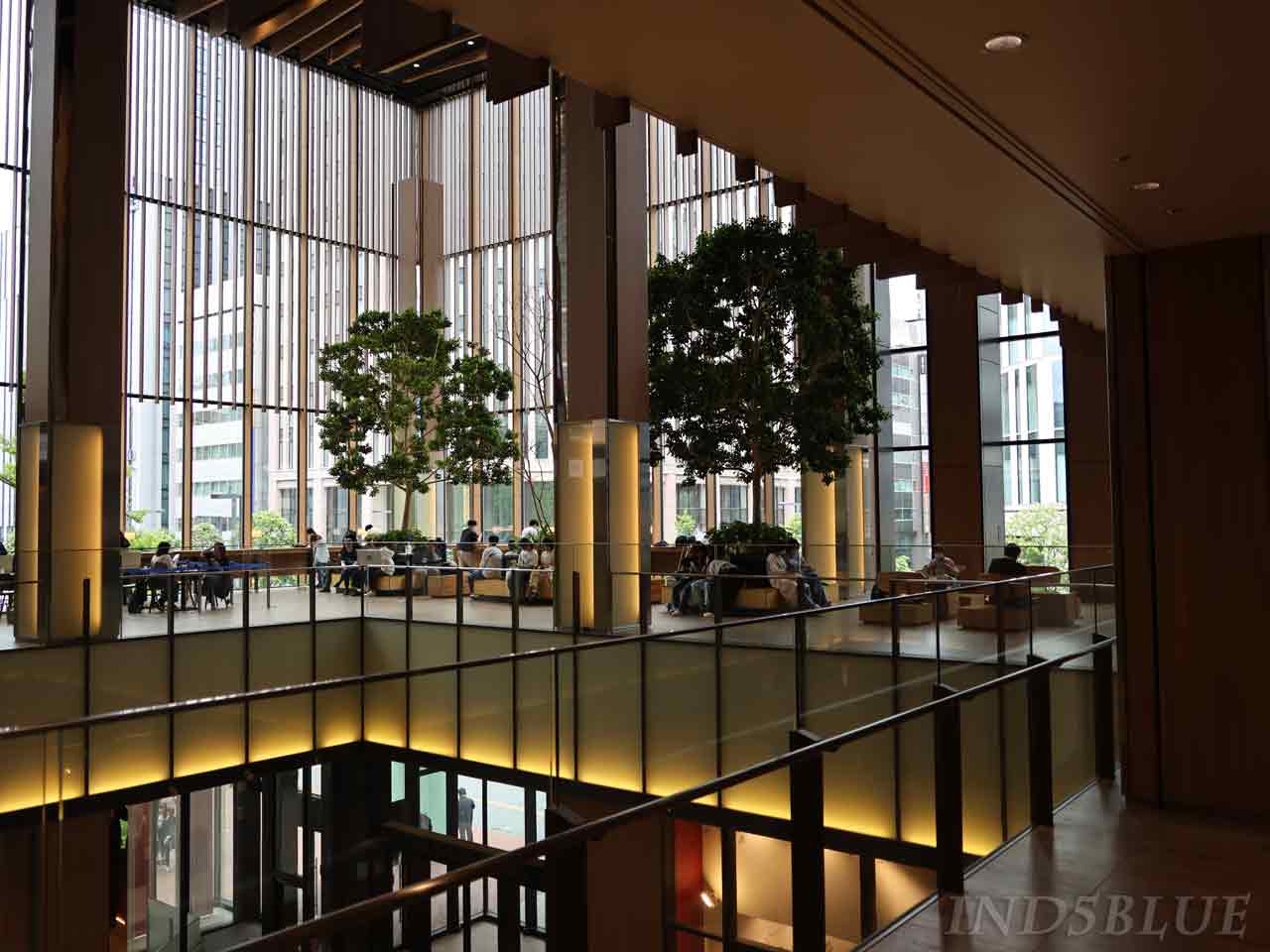 赤れんがテラス、2Fの廊下