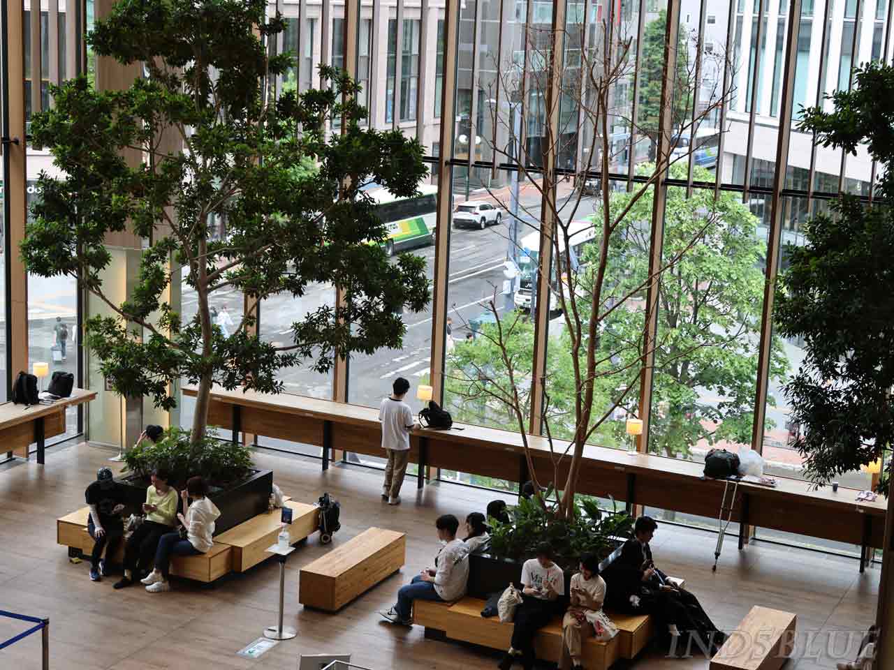 赤れんがテラス、アトリウムテラス