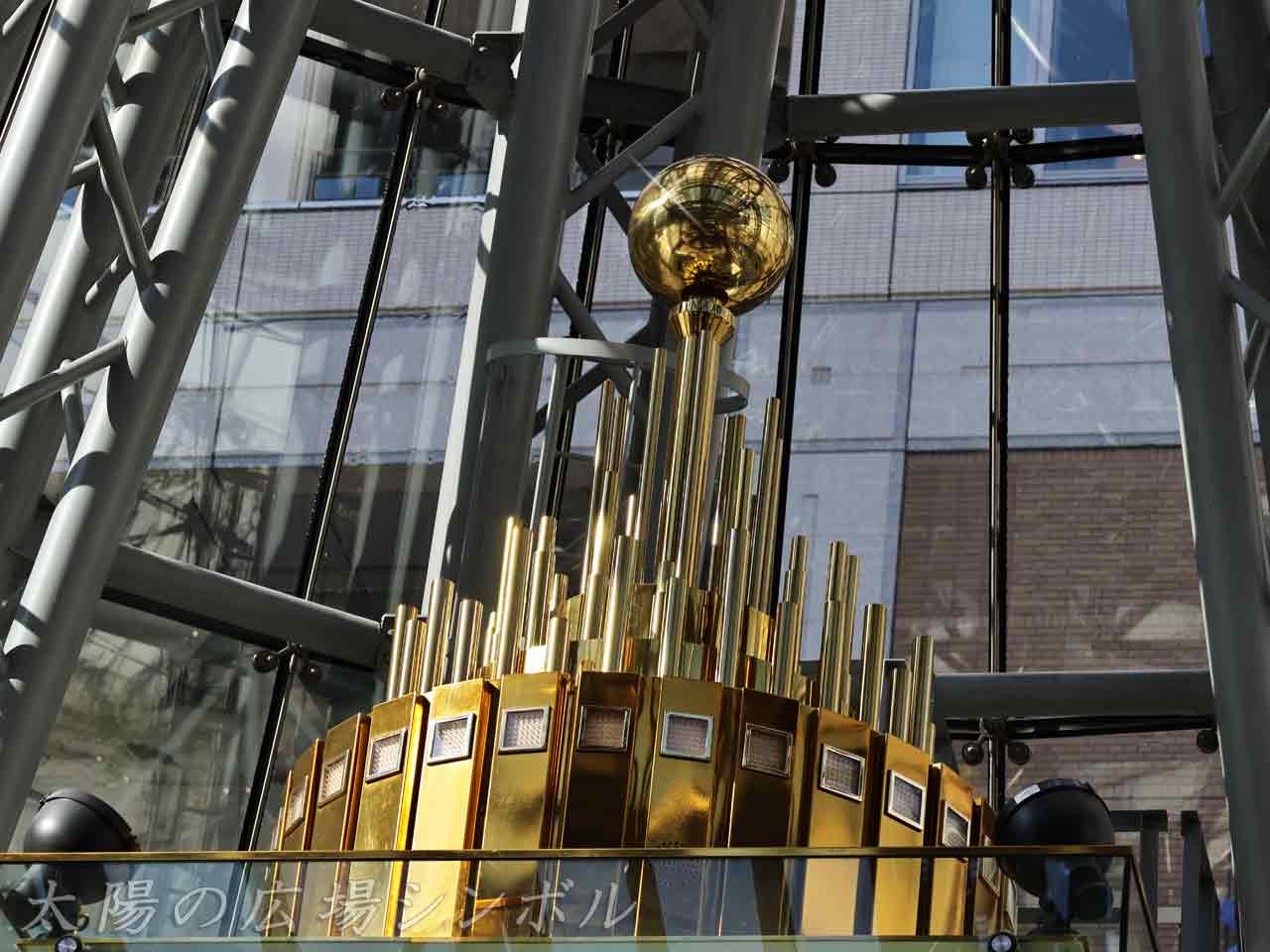 アピアドーム、エレベターの飾り2