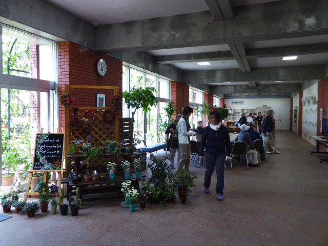 いわみざわ公園色彩館、館内