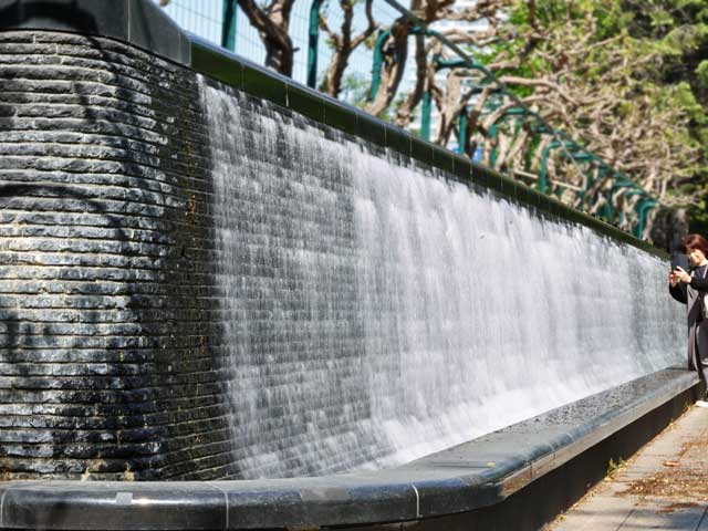 大通公園、壁泉