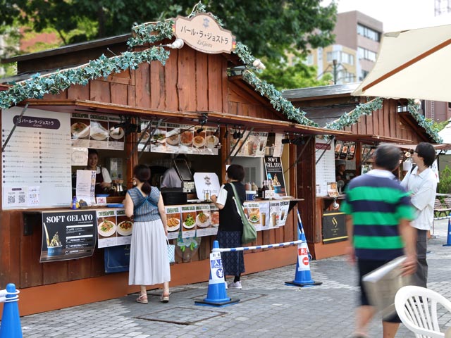 札幌ドイツ村、世界屋台で世界のグルメ