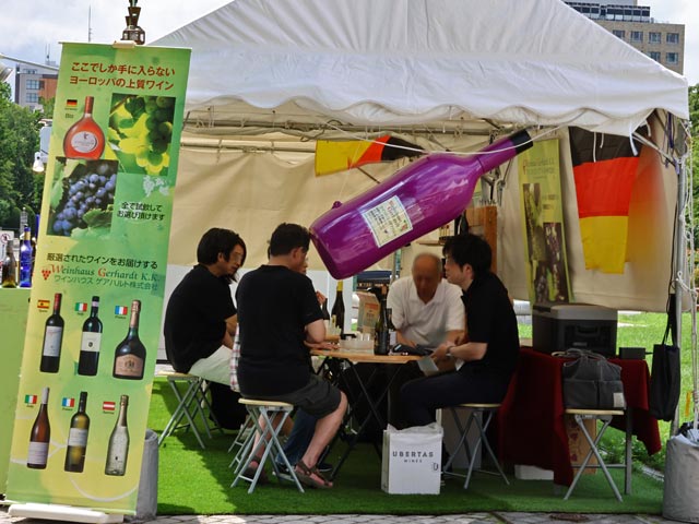 札幌ドイツ村、本場ヨーロッパのワインが飲めるブース