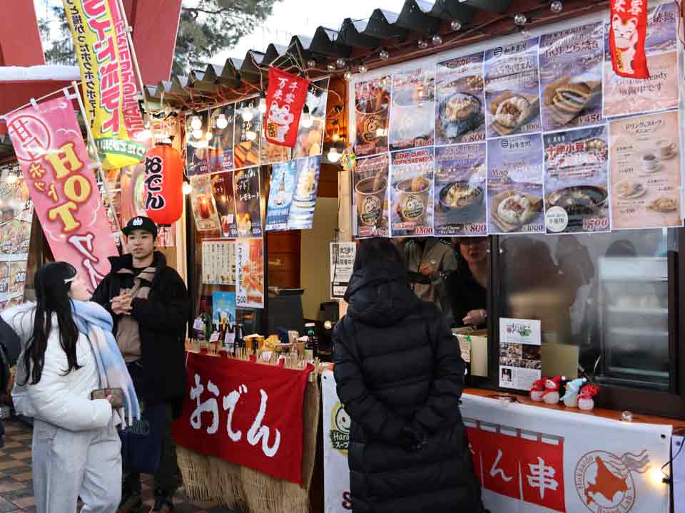 屋台：カレースープ、おでん
