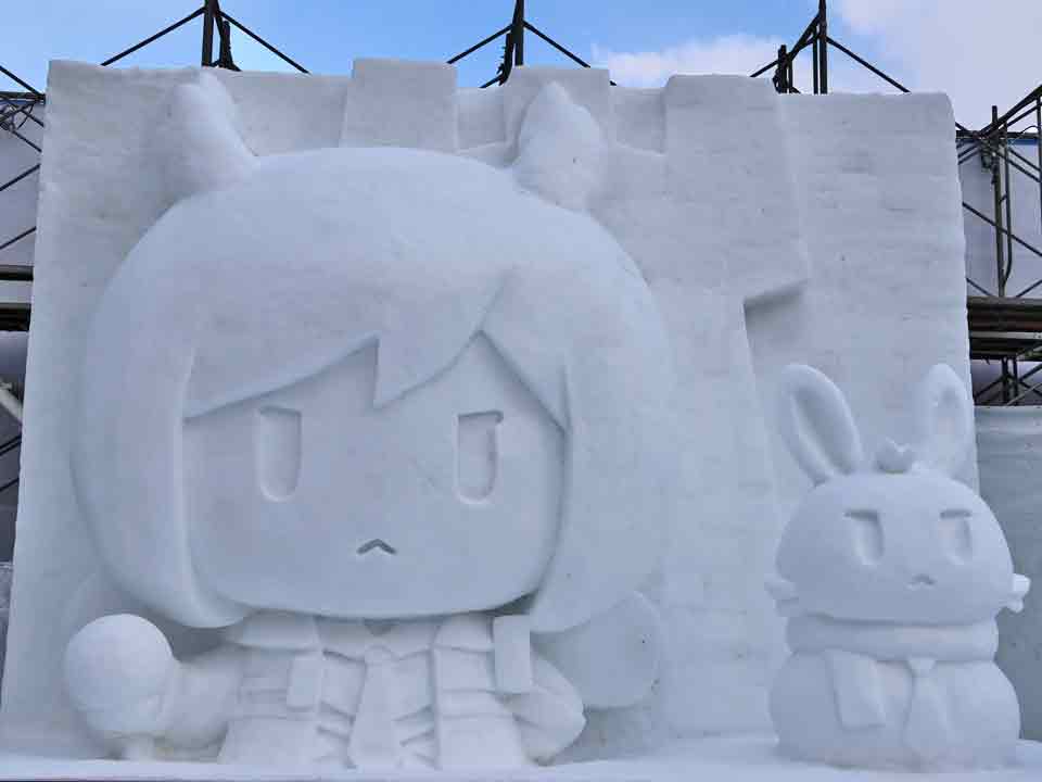 中雪像：アークナィツ