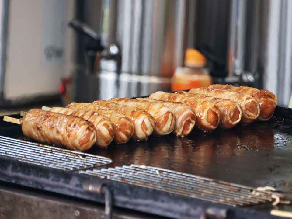 串に差した焼き物