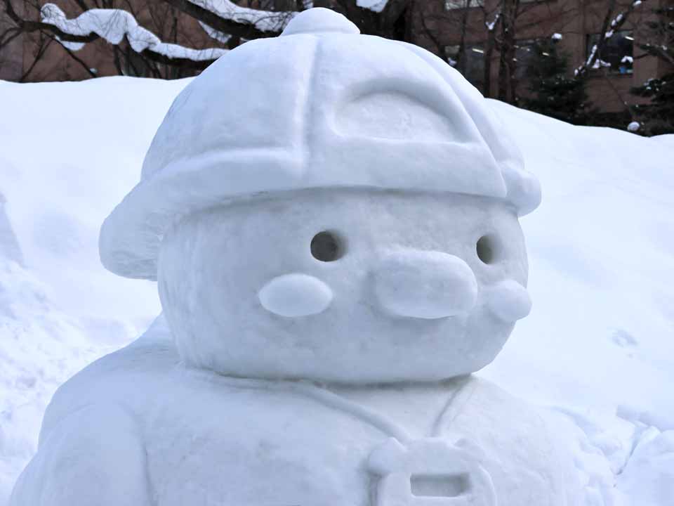 小雪像：スバルドダック
