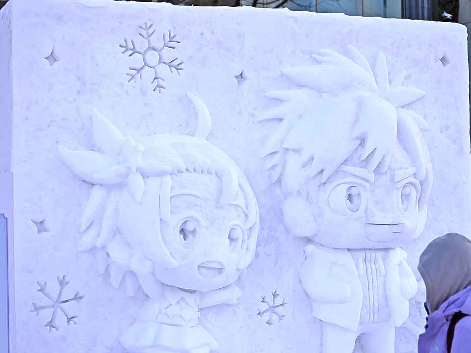 中雪像：アニメ・メダリスト