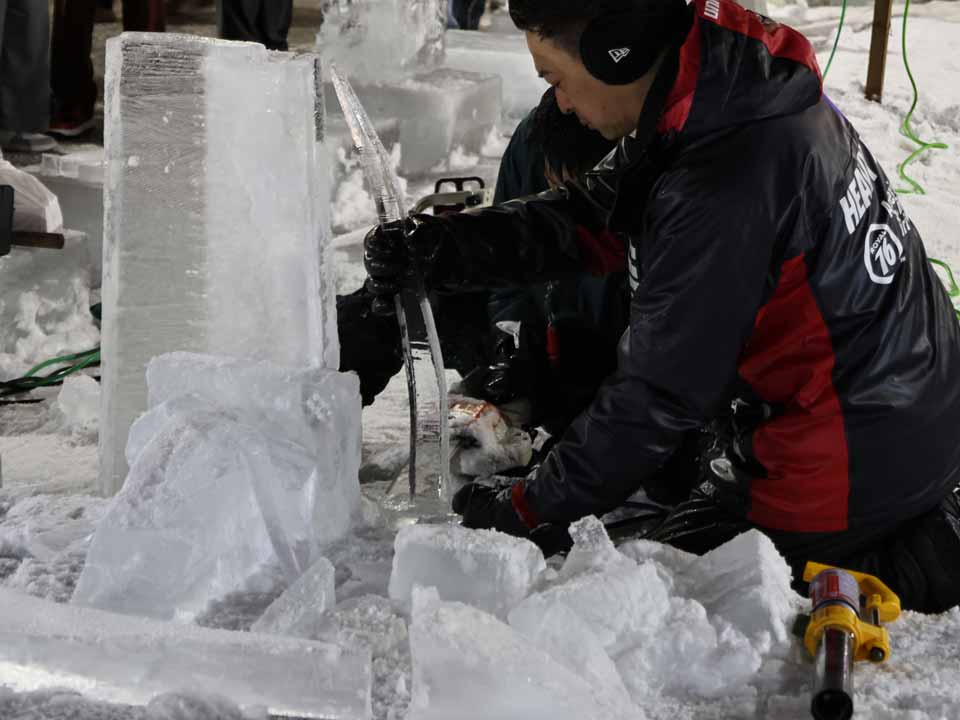 氷像制作風景：角